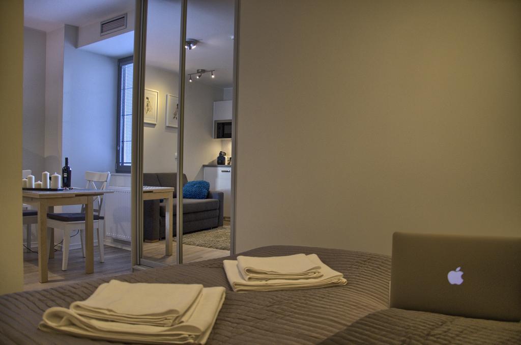 Tartaczna Deluxe Apartments غدانسك الغرفة الصورة