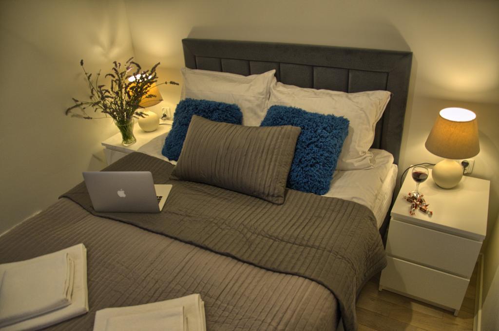 Tartaczna Deluxe Apartments غدانسك الغرفة الصورة
