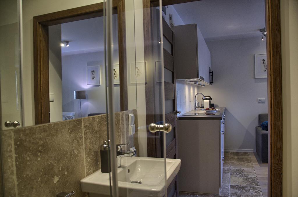 Tartaczna Deluxe Apartments غدانسك الغرفة الصورة