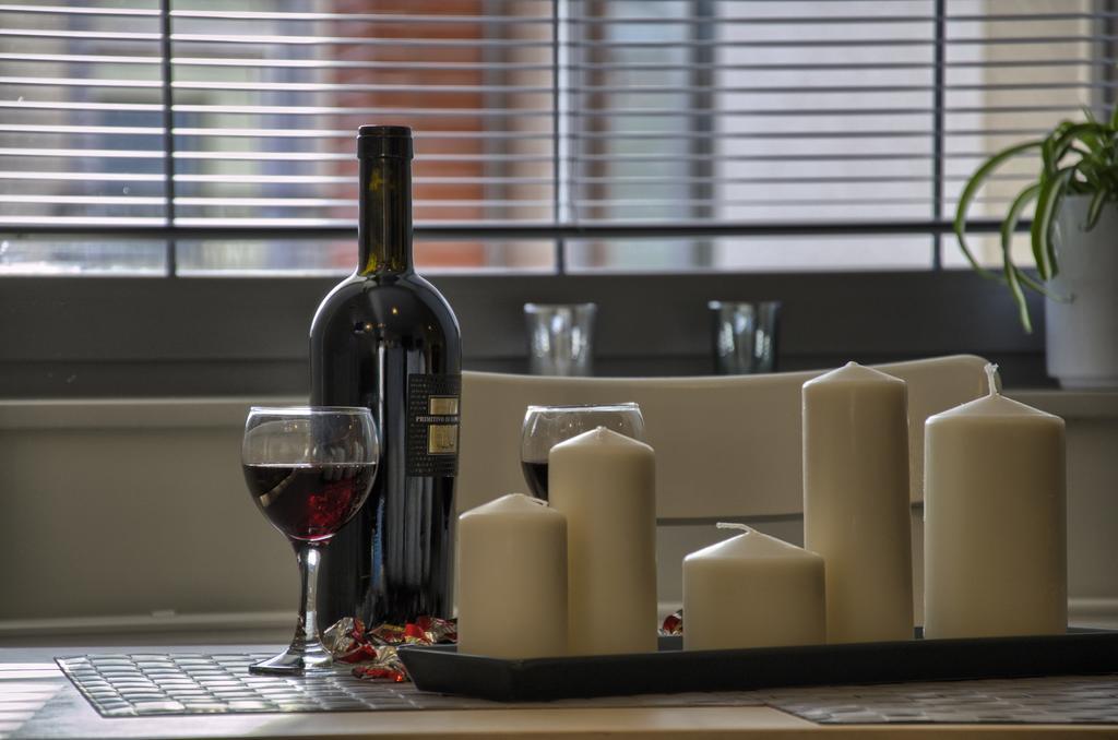 Tartaczna Deluxe Apartments غدانسك الغرفة الصورة